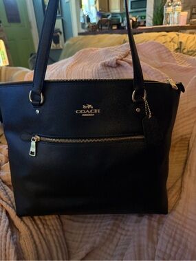 Coach Black Leather Tote with Front Zip Pocket and Tag
